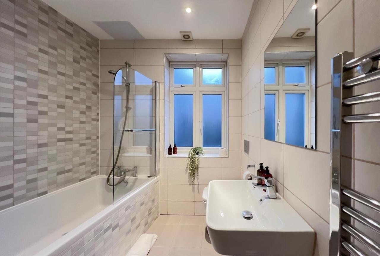 Prime Location Camden Luxury Apt Sleeps 6 ロンドン エクステリア 写真