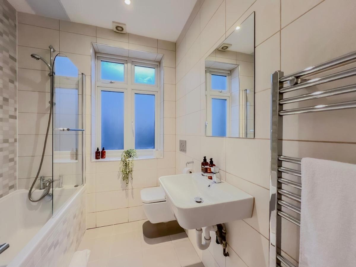 Prime Location Camden Luxury Apt Sleeps 6 ロンドン エクステリア 写真